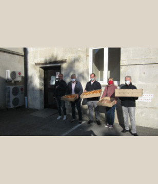 Les livreurs de viennoiseries accompagné de Mr Gage notre fournisseur le 14 mai 2020
