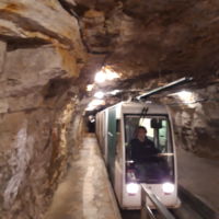 Le petit train pour la visite de la grotte de LaCave
