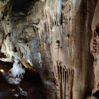 Visite de la grotte de LaCave