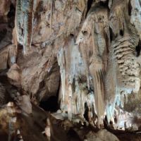 Visite de la grotte de LaCave