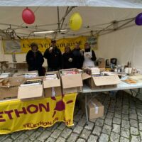 Les cyclos au stand de l'USC Cyclotourisme du Téléthon 2022
