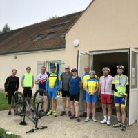 De droite à gauche
Melissa ( future licenciée? ) - Matias S. ( nouveau licencié depuis le 17 sept.) - Ludovic S. (nouveau licencié depuis le 17 sept.) - Olivier ( futur licencié? ) - Hélène (( future licenciée? )
Jean-Marie C. - Arlette D. - Jean-Paul C. - Laurent D. manque sur la phot Sylvie R. la photographe